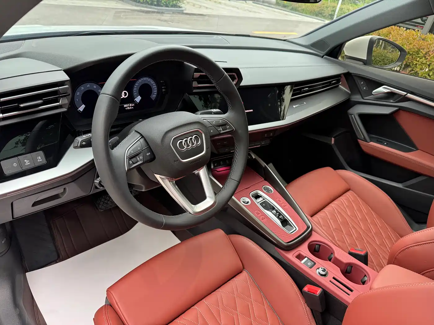 Audi A3 2025 Sportback 35TFSI Flying Premium фото 14