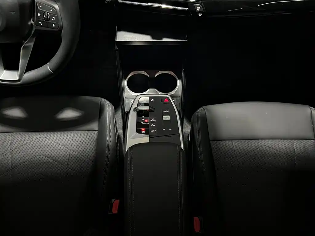 BMW X1 2023 sDrive20Li X Design Package фото 17