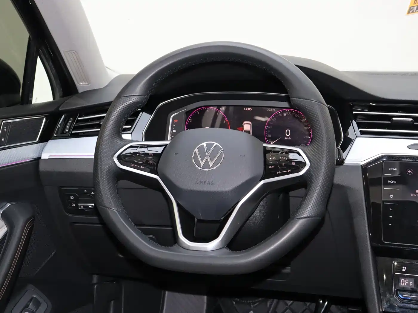Volkswagen Magotan 2023 Model 2 Million Commemorative Edition 330TSI DSG Luxury фото 43
