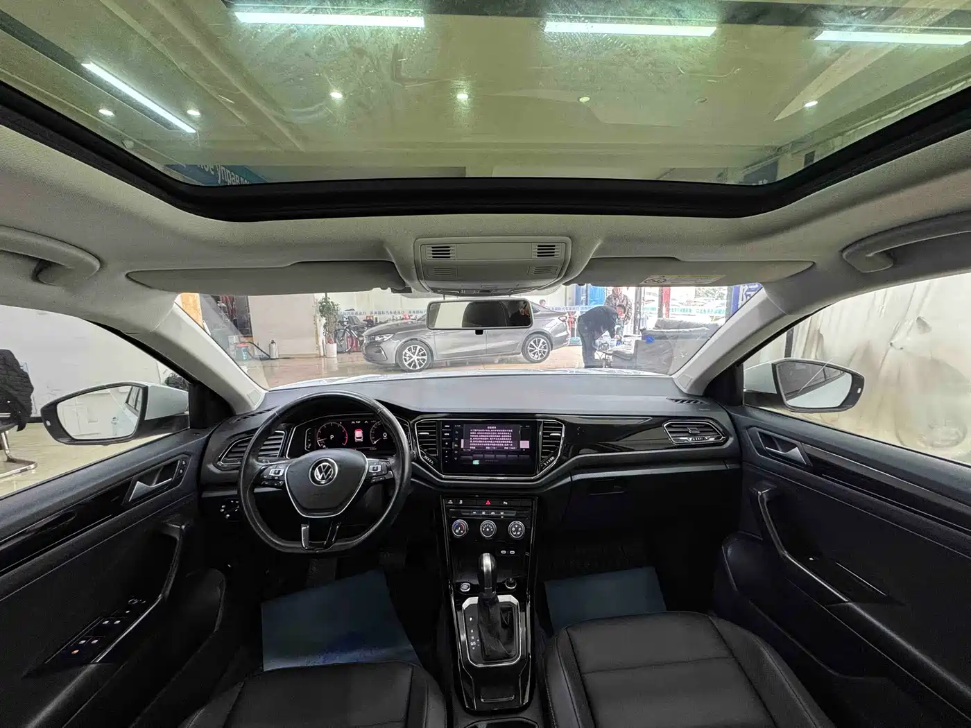 Volkswagen T-ROC 2022 280TSI DSG 2WD Comfort PLUS фото 17