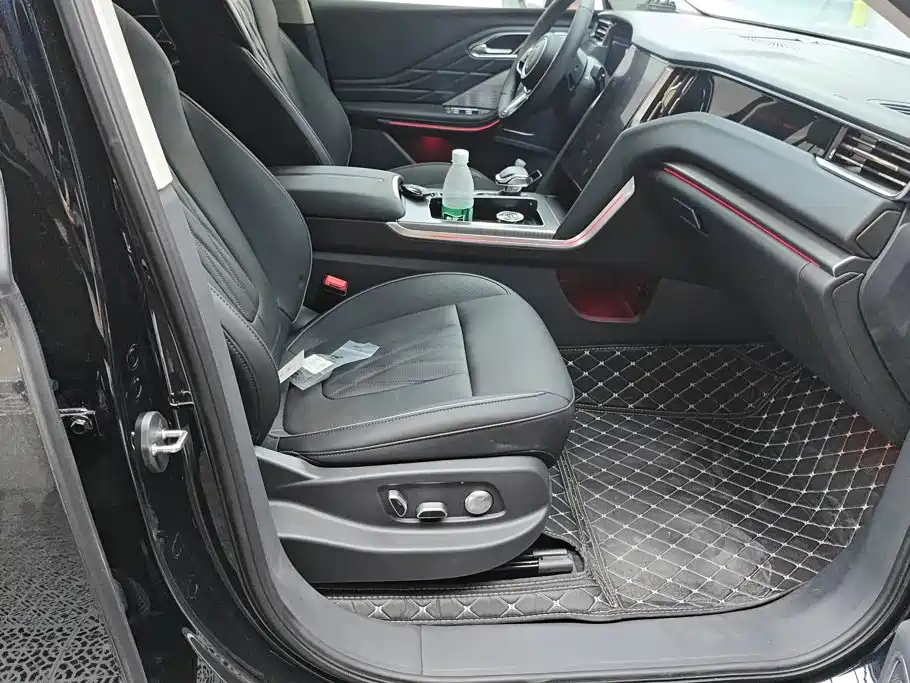 Hongqi HS7 PHEV 2025 2024 2.0T PHEV 4WD Flagship Edition 6-seater