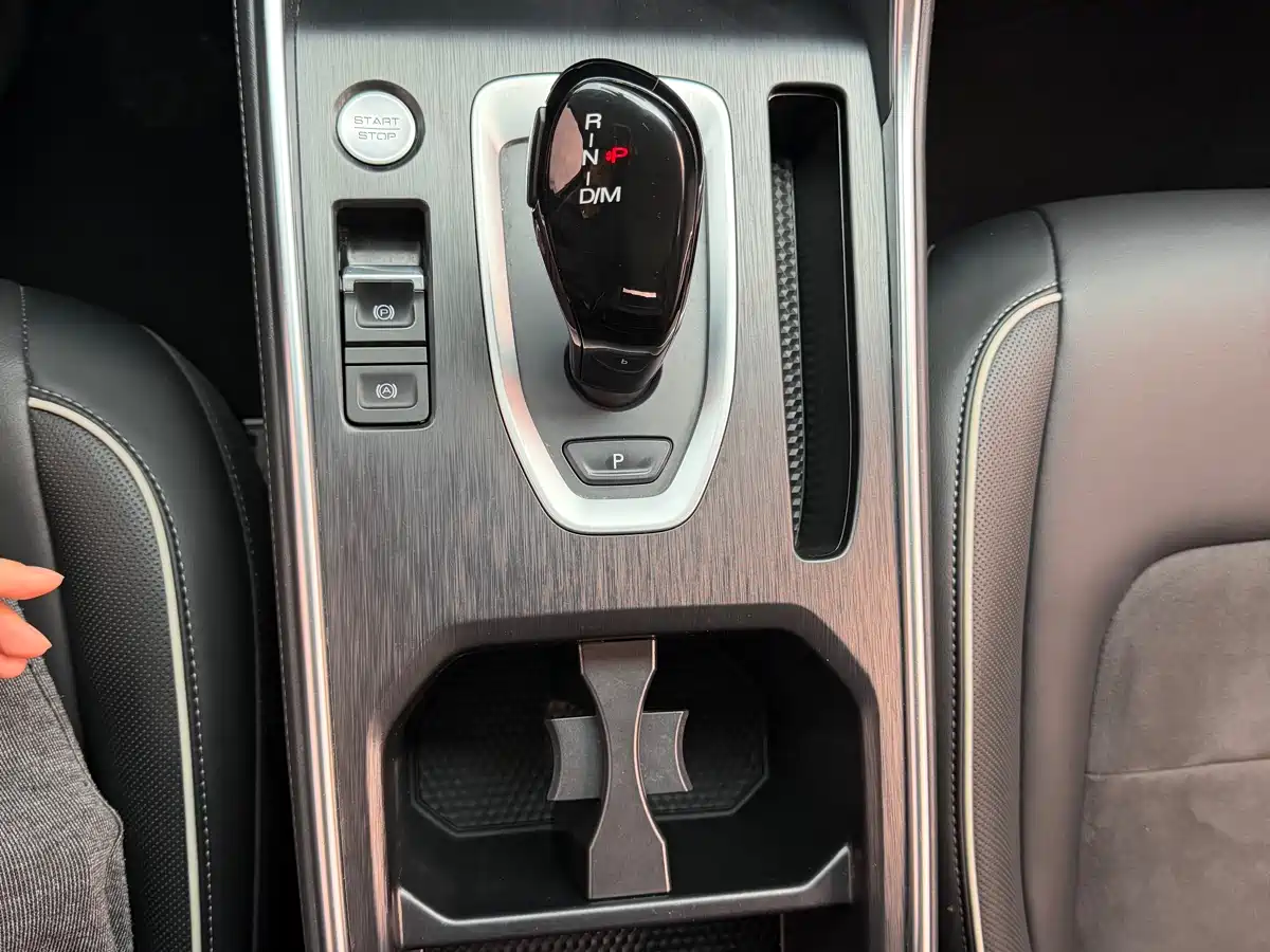 Фото 23 - Haval H6