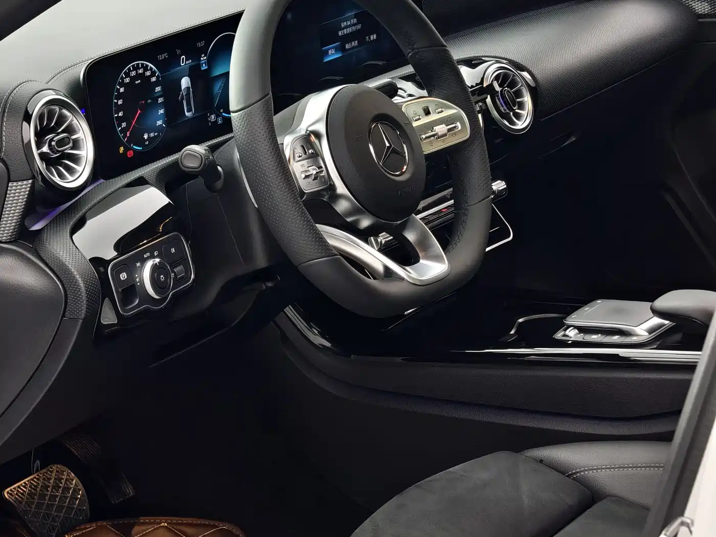 Mercedes-Benz A-Class 2022 Facelift III A 200 L Sport Sedan Fashion фото 5