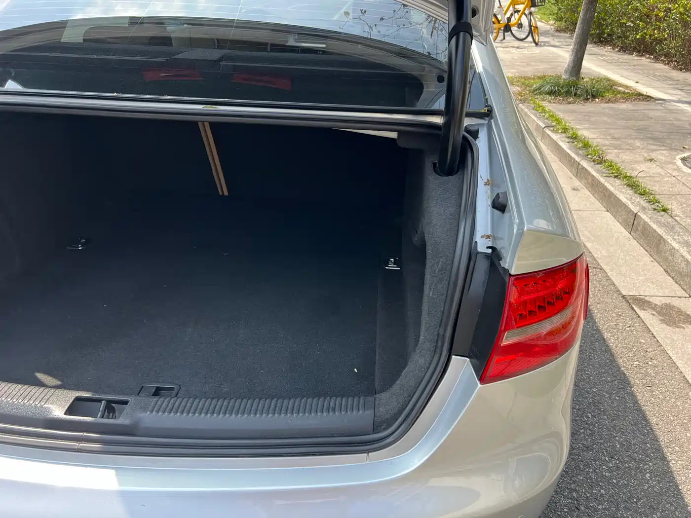 Audi A4L 2013 35 TFSI Automatic Comfort фото 15