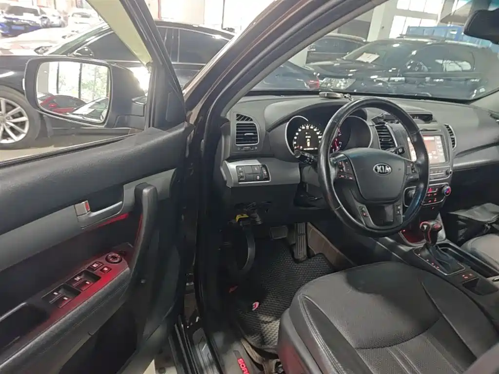 Kia Sorento 2015 2013 2.4L 5-seat Gasoline Luxury Edition