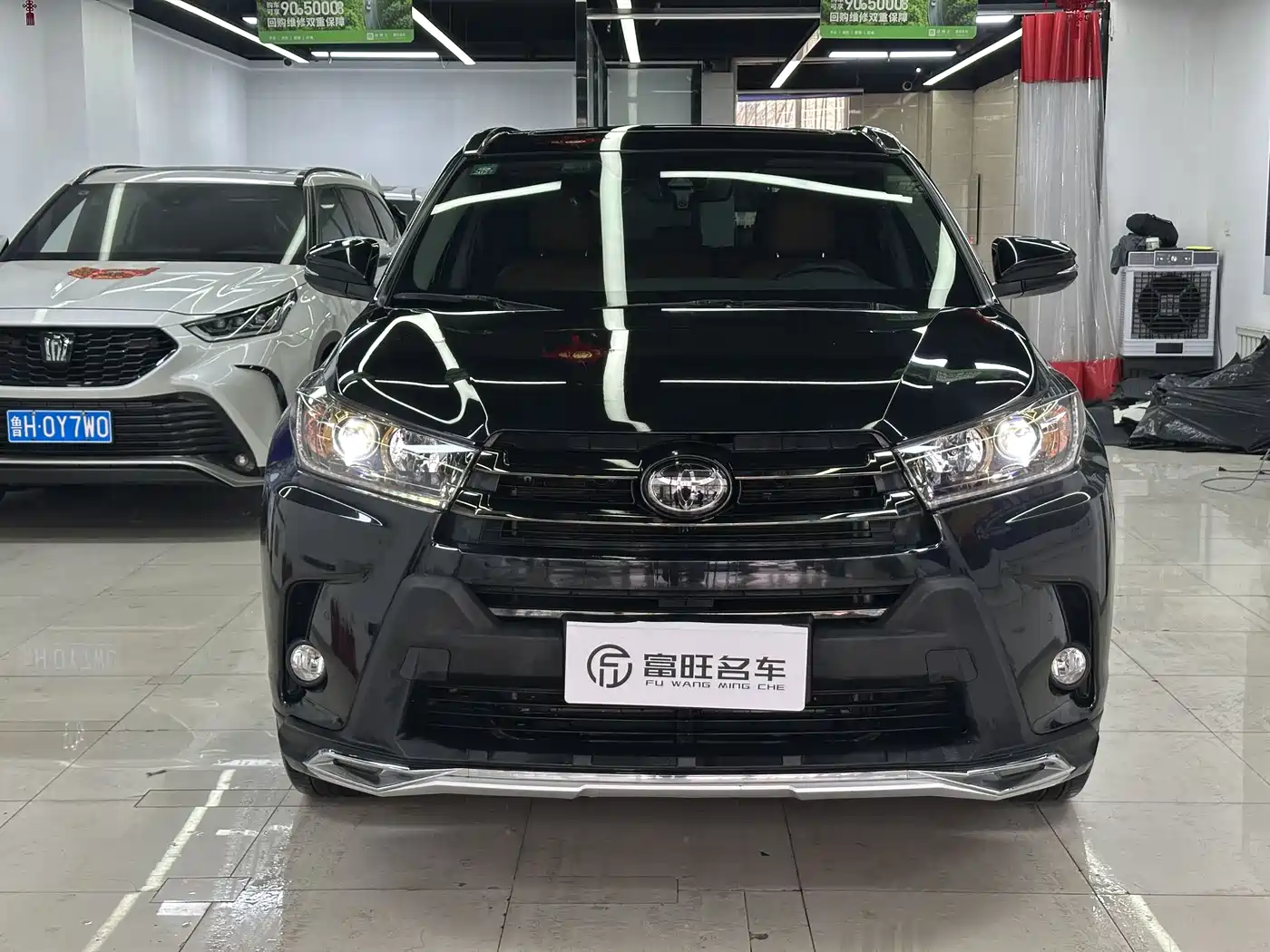 Toyota Highlander 2018 Model 2.0T 4WD Knight Edition 7-Seater China VI фото 2