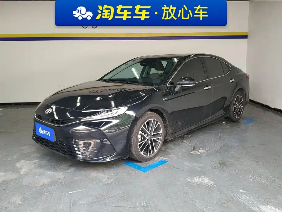 Toyota Camry 2024 Hybrid 2.0HG Premium Edition