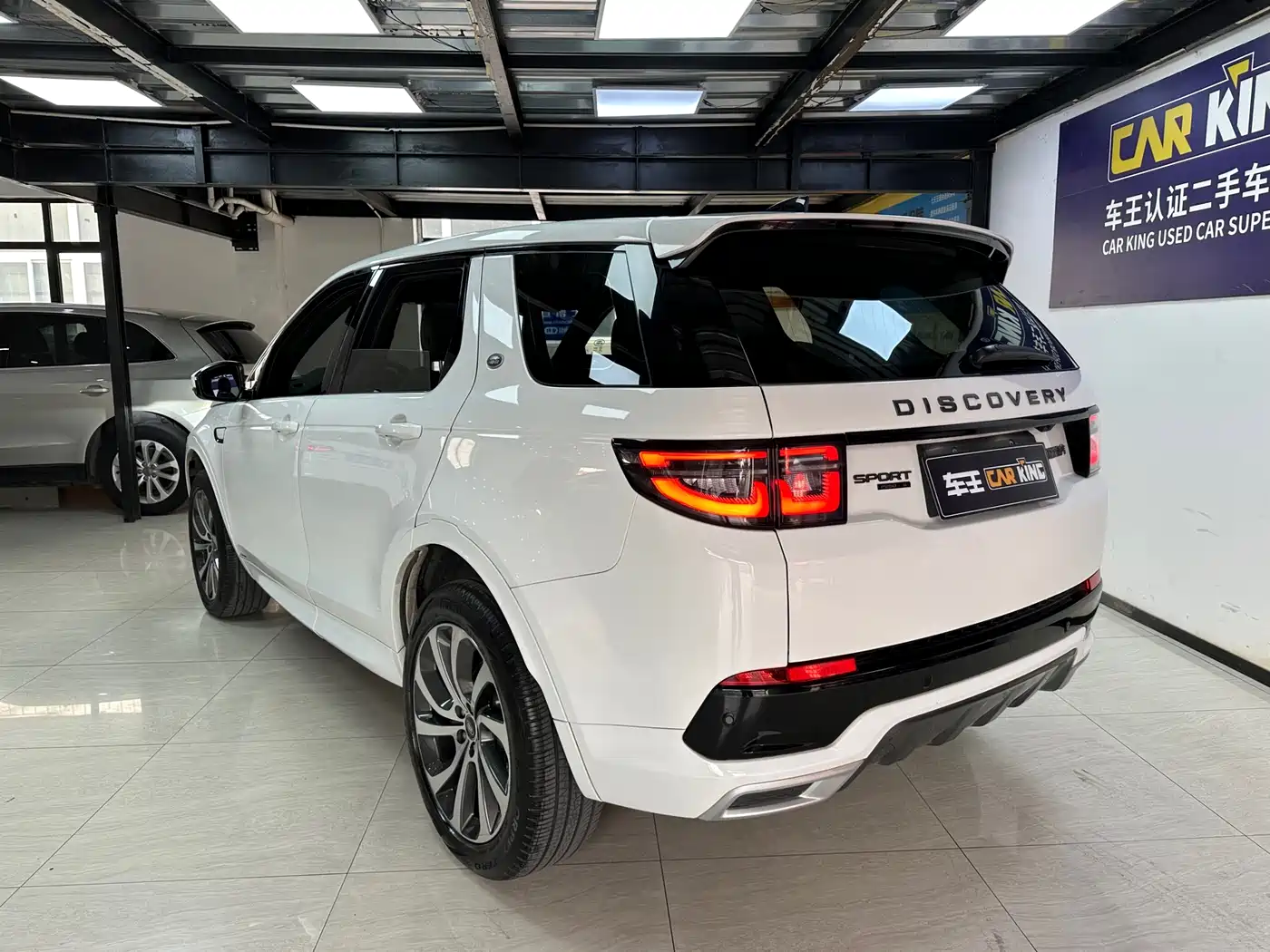Land Rover Discovery Sport 2020 249PS R-Dynamic Performance фото 13