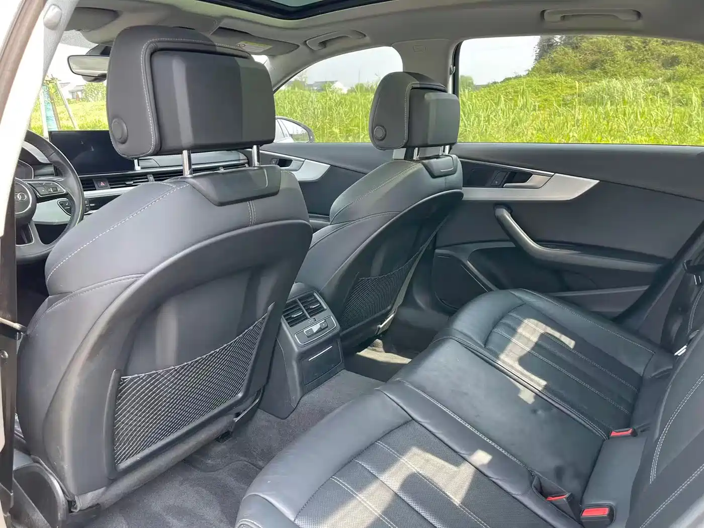 Audi A4L 2020 40 TFSI Luxury Dynamic фото 14