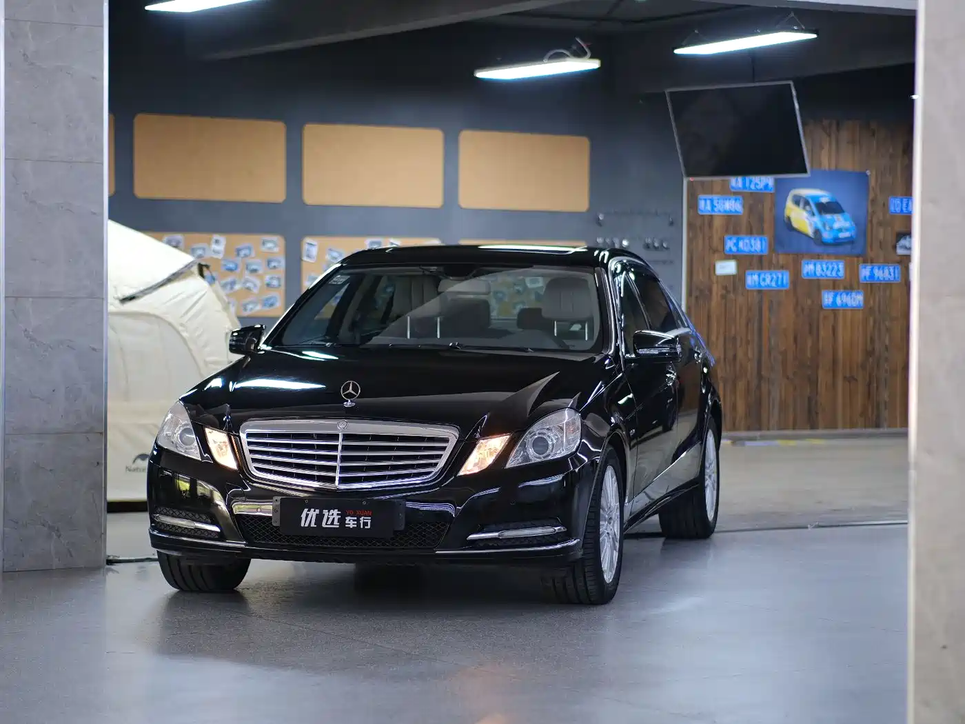 Mercedes-Benz E-Class 2012 E 200 L CGI Elegance фото 3