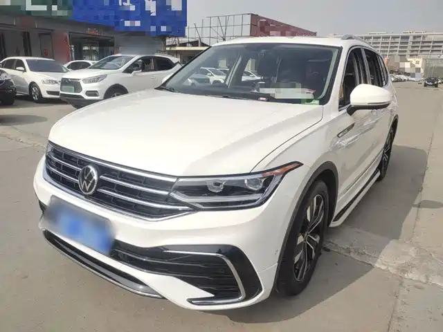 Volkswagen Tiguan L 330TSI, автомат, моноприводный, R-Line, Beyond Enjoy