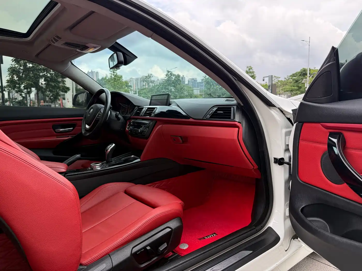 BMW 4 Series 2014 428i xDrive Sport Design Package фото 14