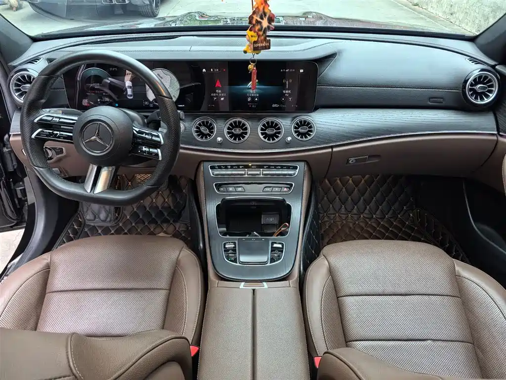 Mercedes-Benz E-Class 2021 E 300 L Sport Premium фото 12