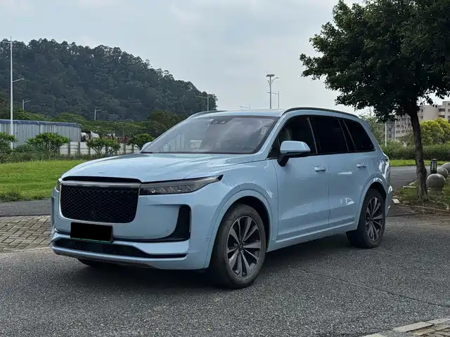 Li Auto Li ONE 2020 Extended Range 6-seater