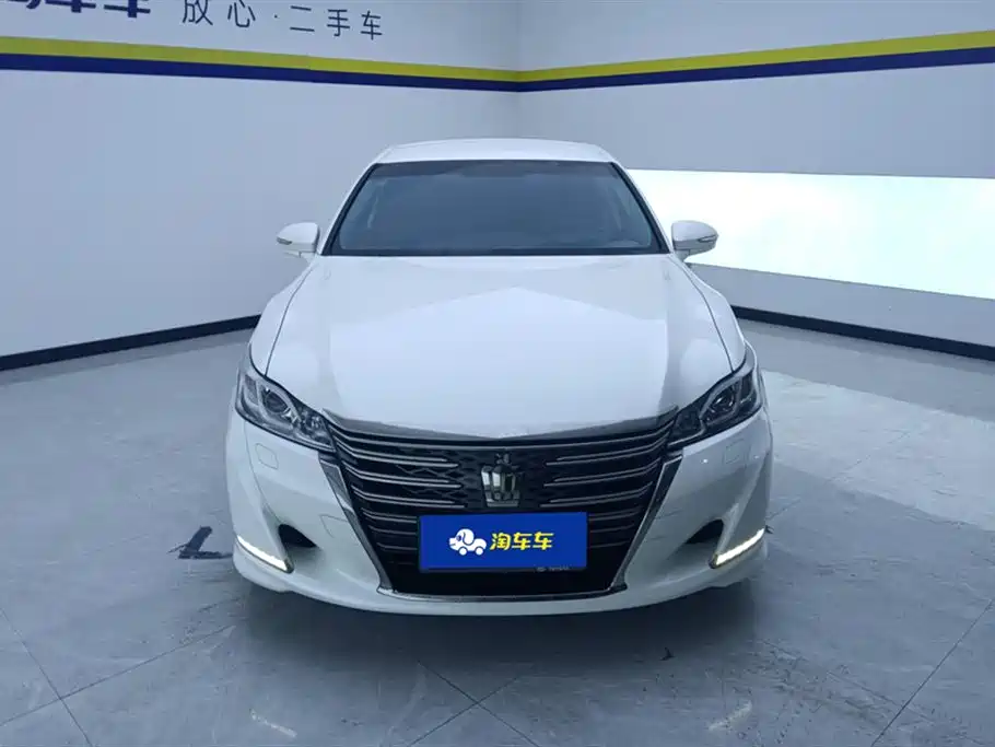 Toyota Crown 2018 2.0T Pioneer Edition фото 2