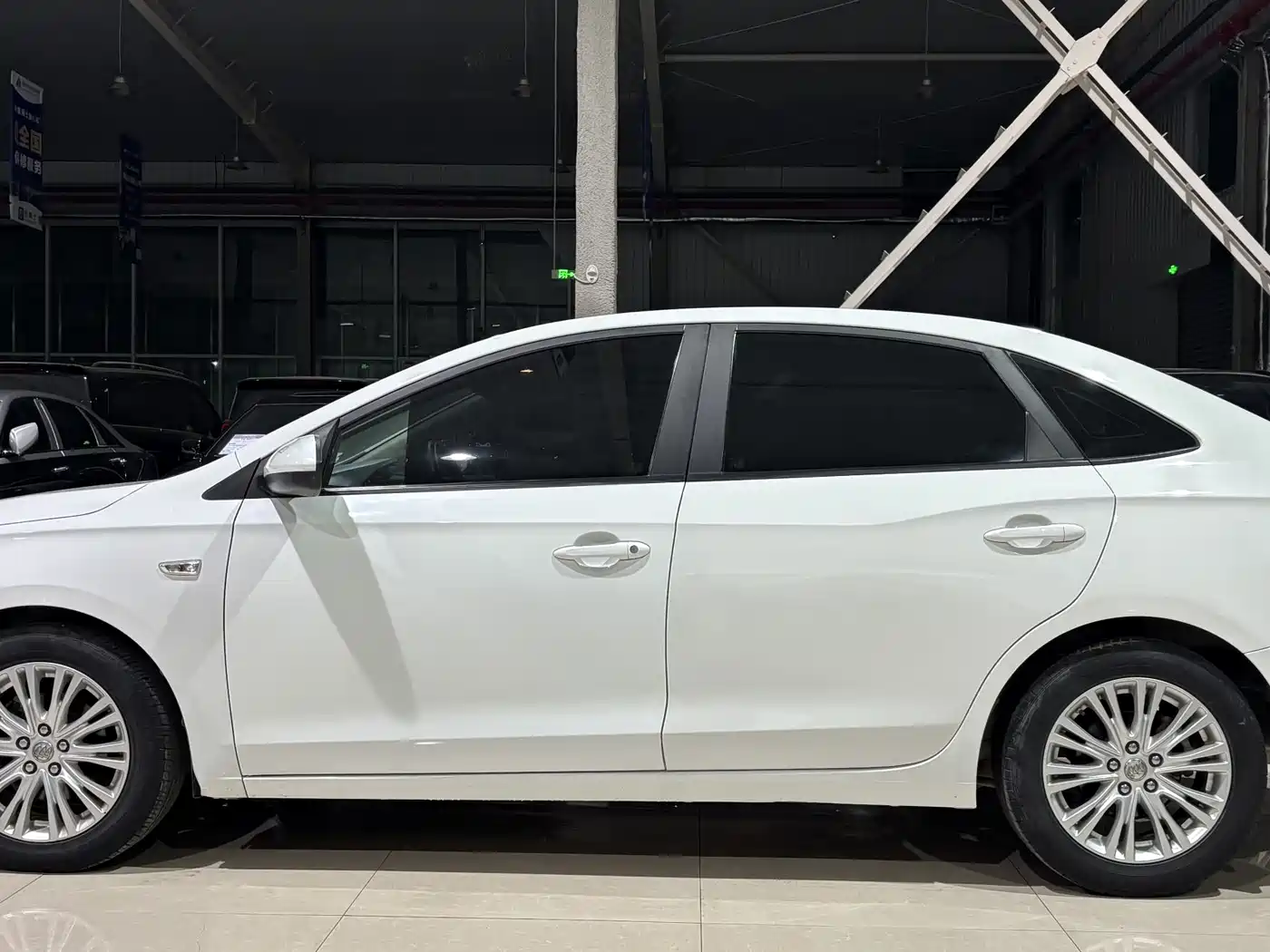Buick Excelle 2016 15N Automatic Elite фото 7