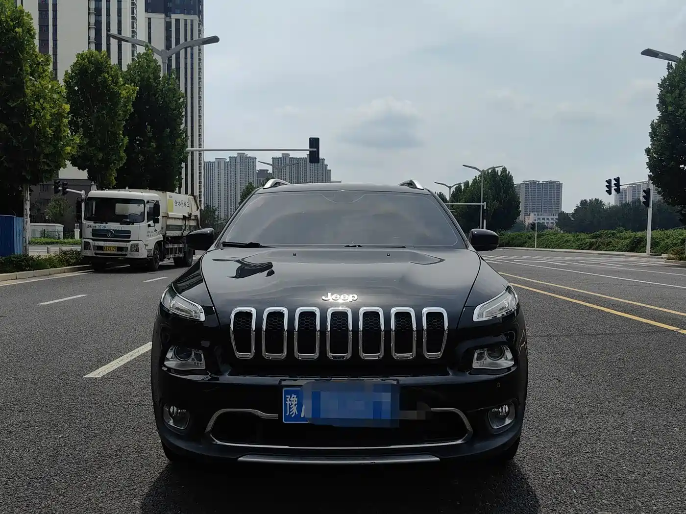 Фото 2 - Jeep Cherokee