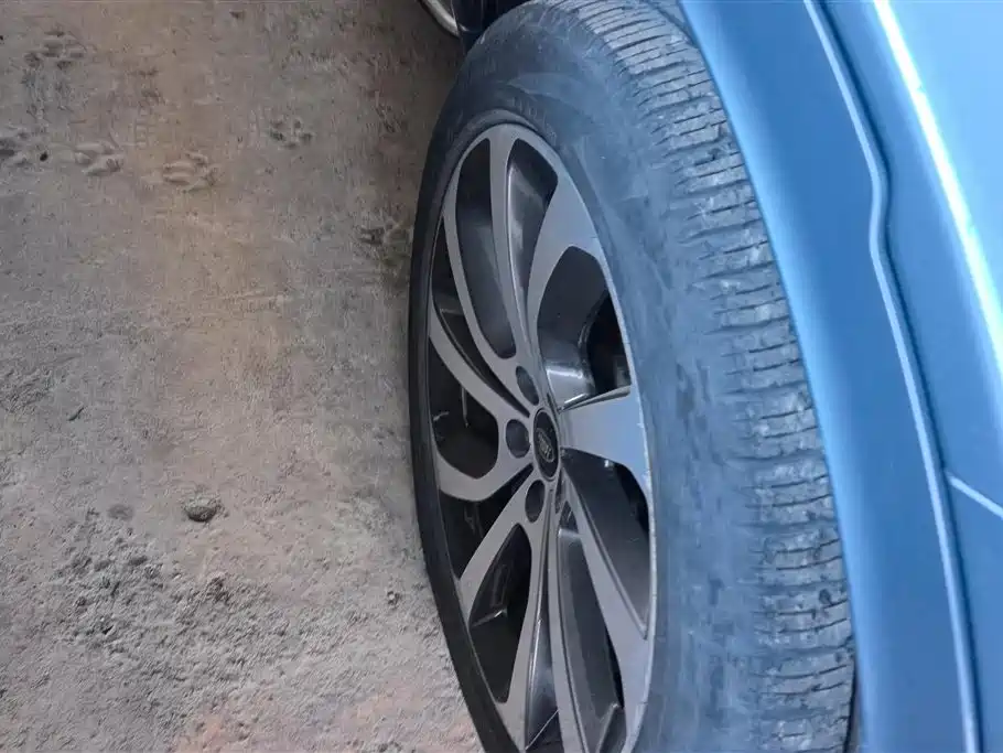 LAND ROVER DISCOVER SPORTS