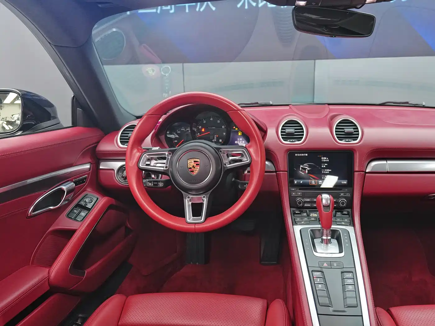 Porsche 718 2018 Cayman 2.0T фото 7