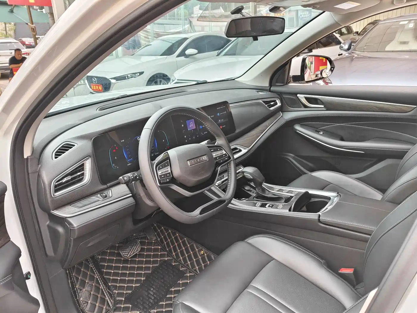 Dongfeng Fengguang Fengguang 580 2024 2022 1.5T Auto Luxury Enjoyment Model