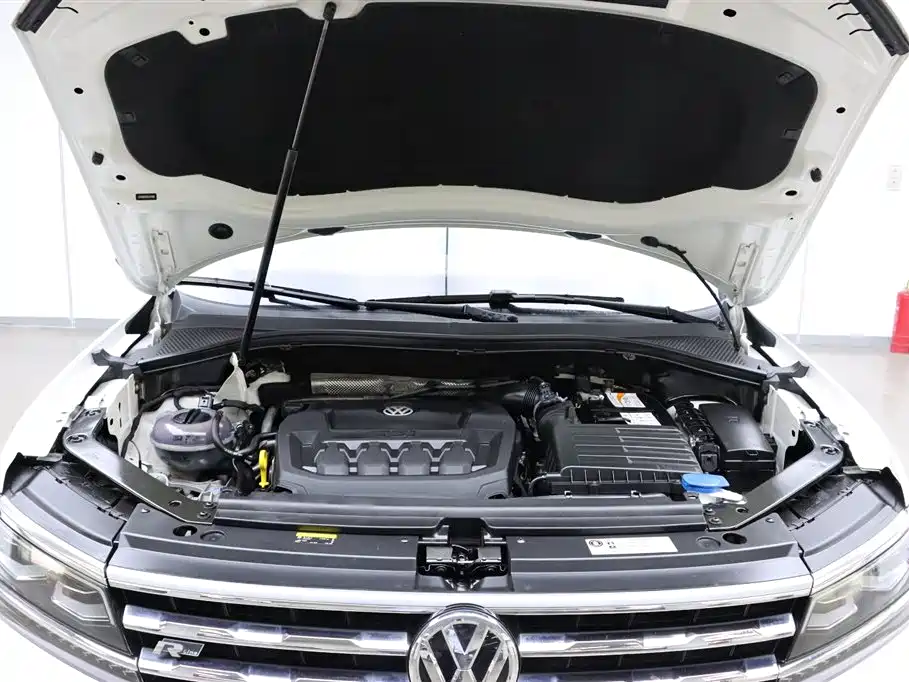 Volkswagen Tiguan L 2019 330TSI Automatic 2WD R-Line Flagship Edition China VI фото 31