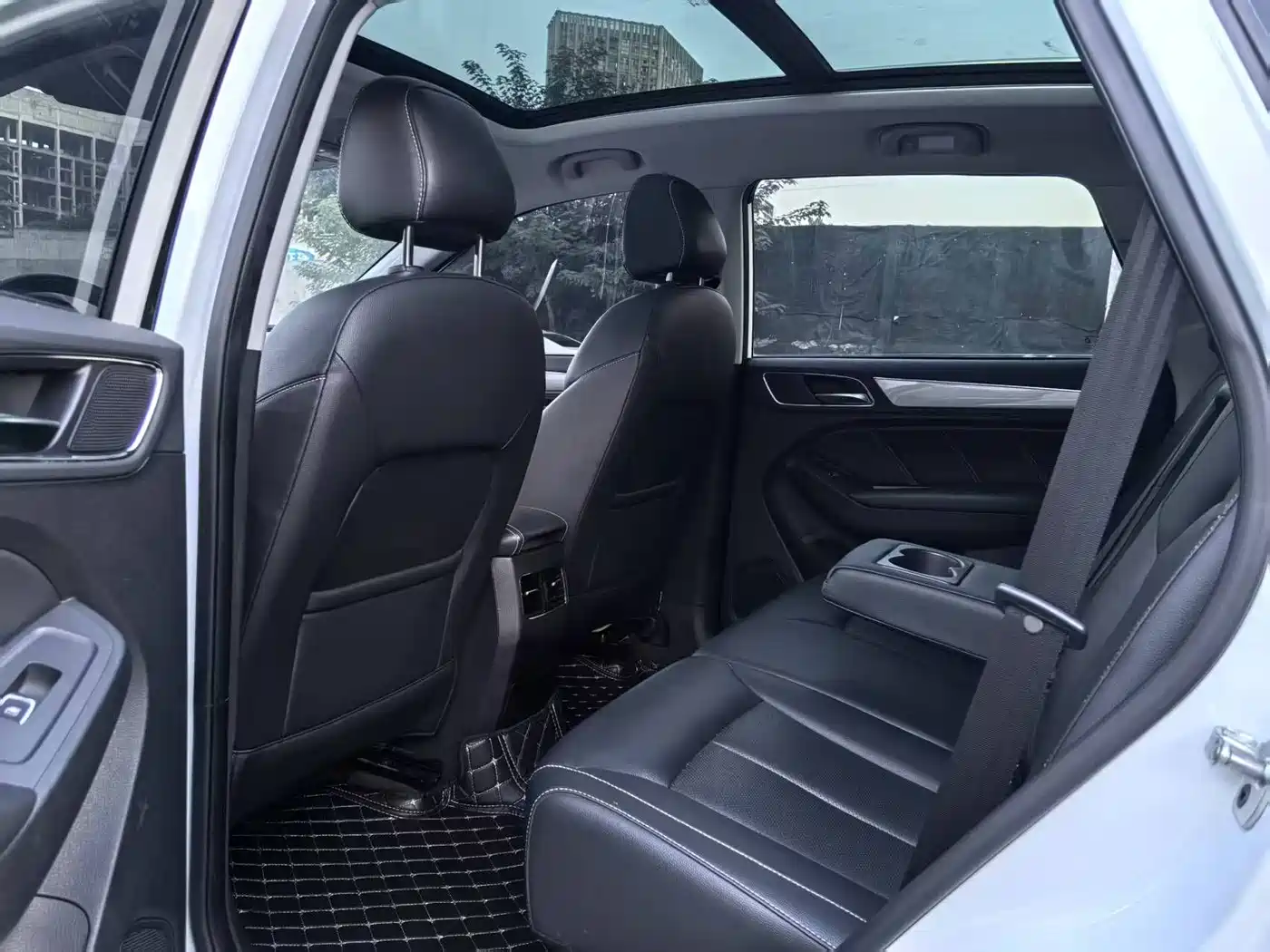 Photo 14 - Roewe RX5
