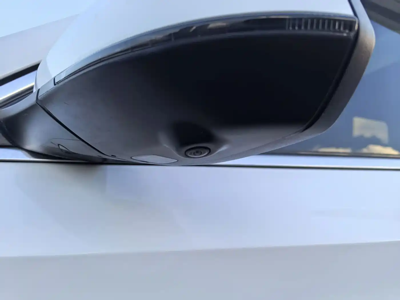 Photo 12 - Roewe RX5
