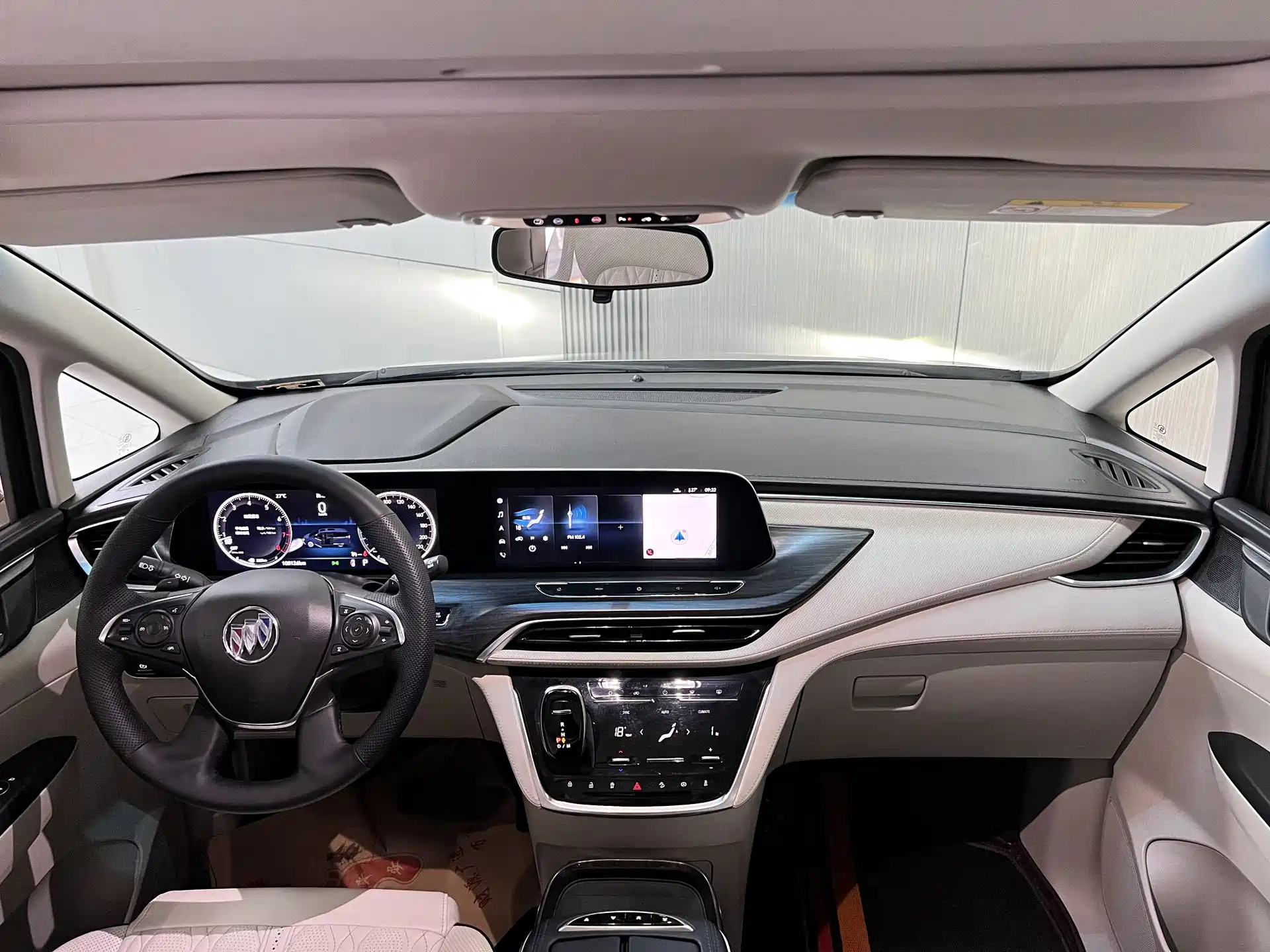 Фото 9 - Buick GL8