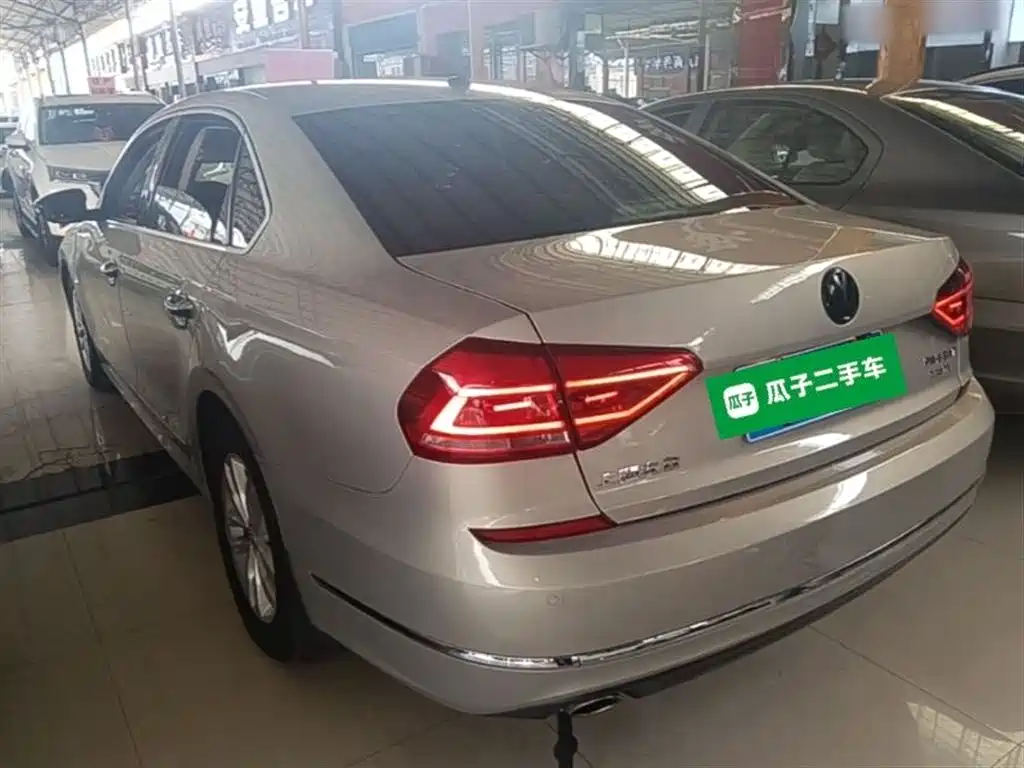 Volkswagen Passat 2016 330TSI DSG Honor Edition фото 5