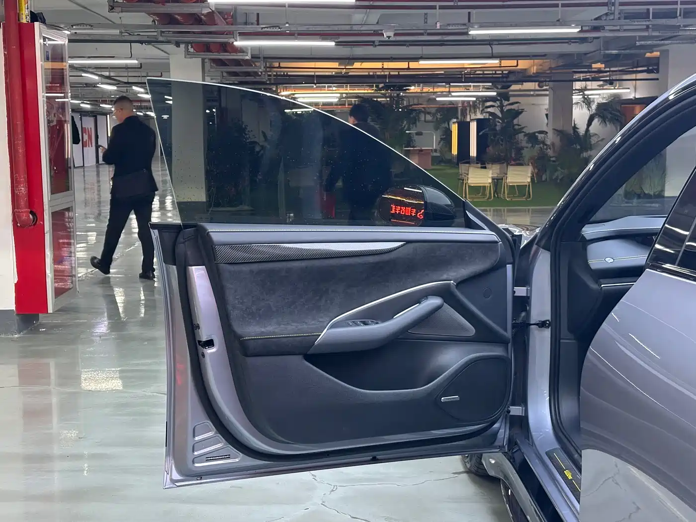 XIAOMI CAR XIAOMI SU7 ULTRA