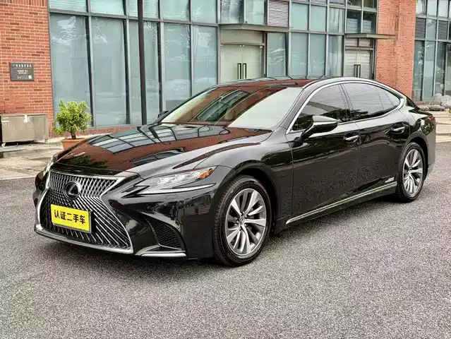 Lexus LS 2020 500h Excellence (China VI)