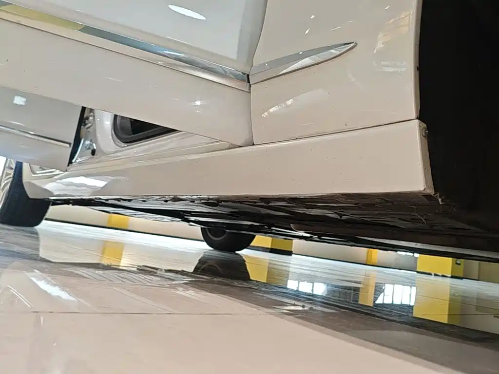 Фото 21 - Cadillac CT6