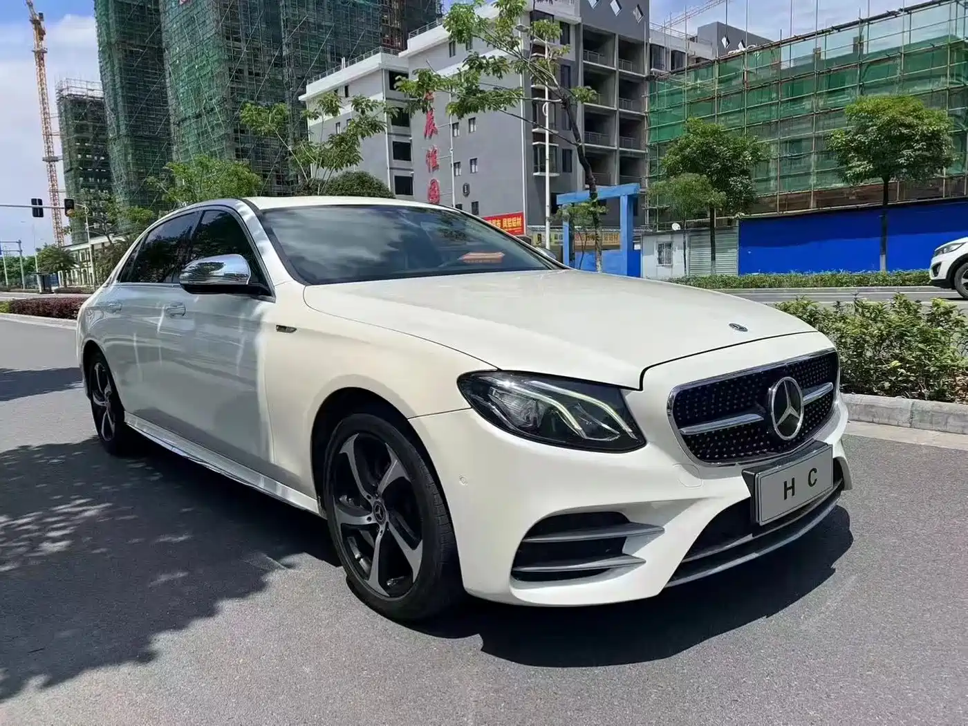 Mercedes-Benz E-Class 2017 E 200 L 4MATIC фото 3