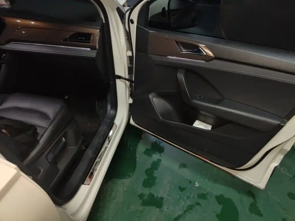 Volkswagen Tharu 2019 2019 Model 330TSI 4WD Flagship Edition China VI