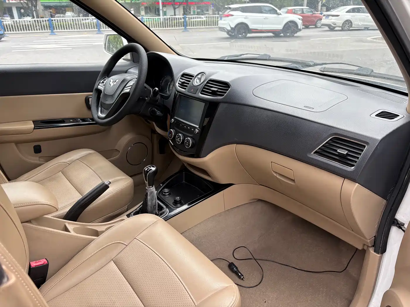 Фото 9 - Wuling Motors Wuling Hongguang