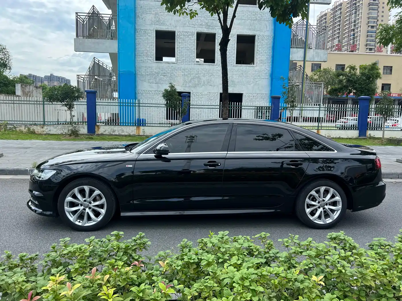 Audi A6L 2018 Model 35 TFSI Collector's Edition фото 4
