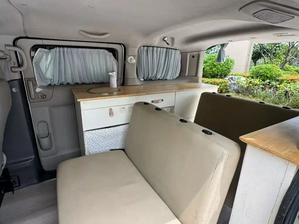 Nissan NV200 2014 2014 1.6L CVT Luxury (China V)