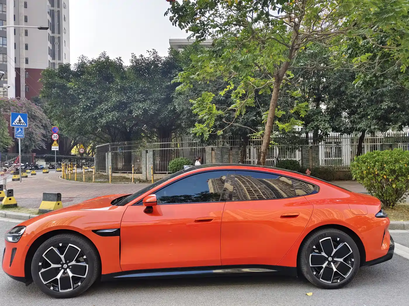 XIAOMI CAR XIAOMI SU7