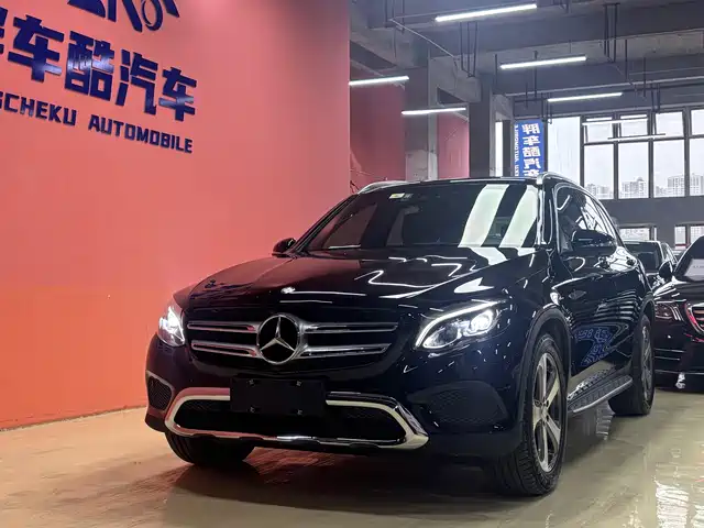 MERCEDES-BENZ GLC