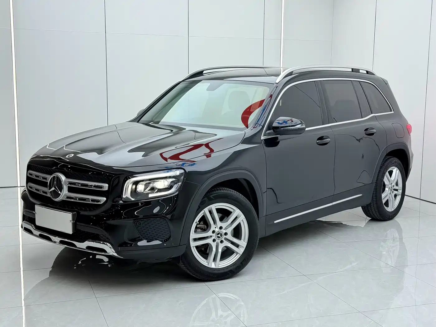 صورة 1 - Mercedes-Benz GLB