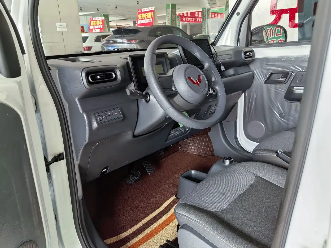 Photo 6 - Wuling Motors Wuling Zhiguang NEV