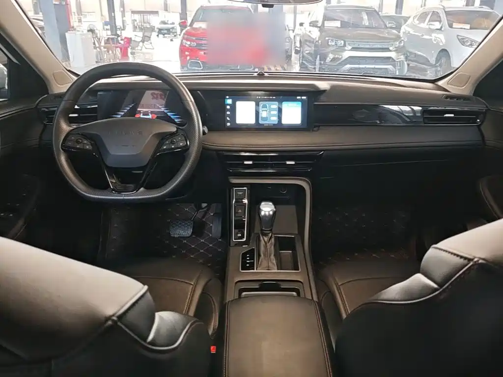 Фото 10 - Roewe i5