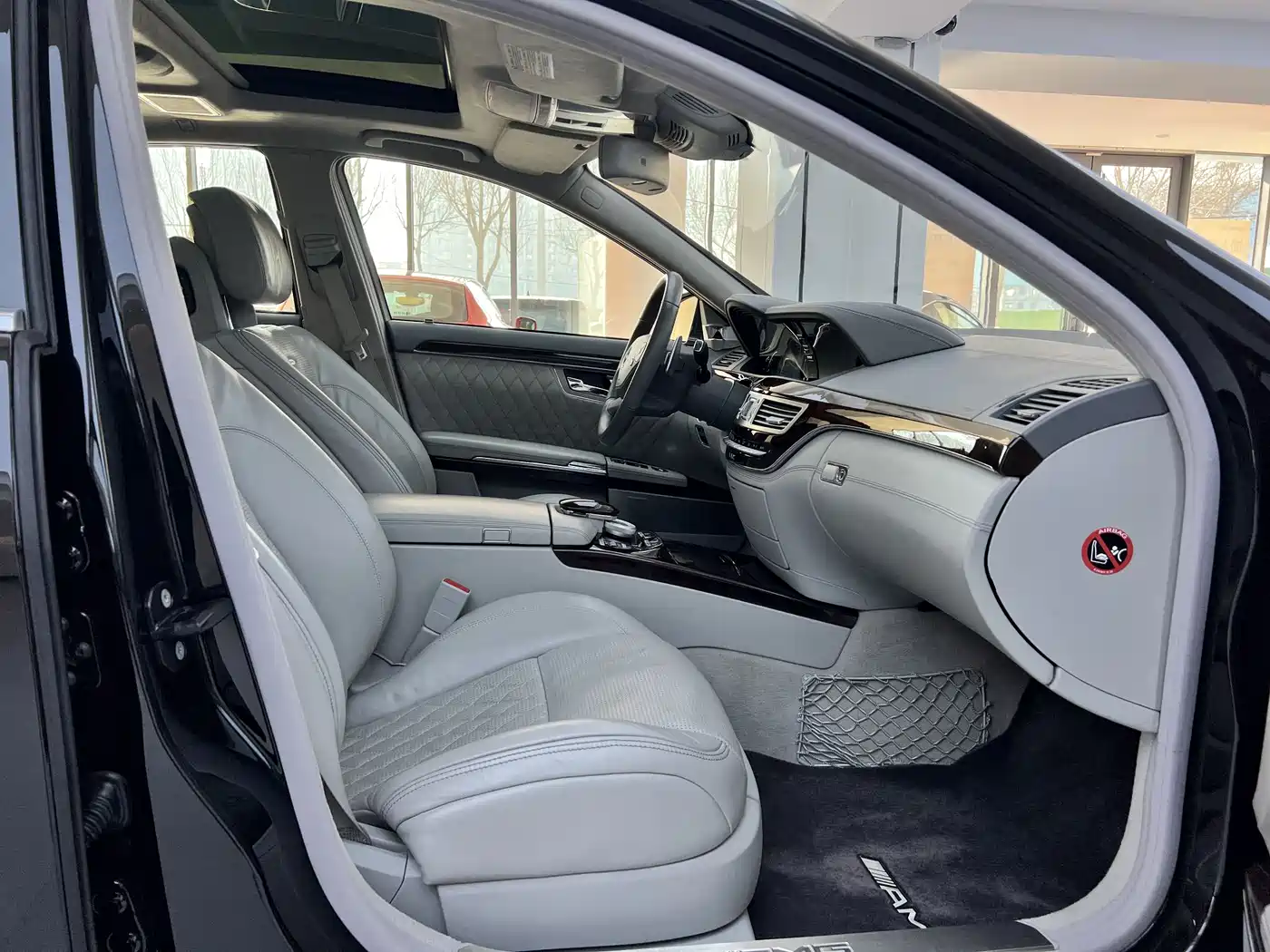 Mercedes-Benz S-Class AMG 2010 AMG S 65 фото 33