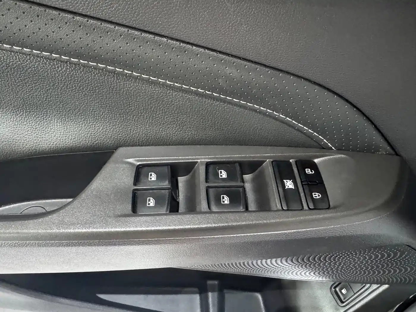 Maxus Dajia 5 2022 2022 1.3T PLUG IN Smart Edition (7-seater)