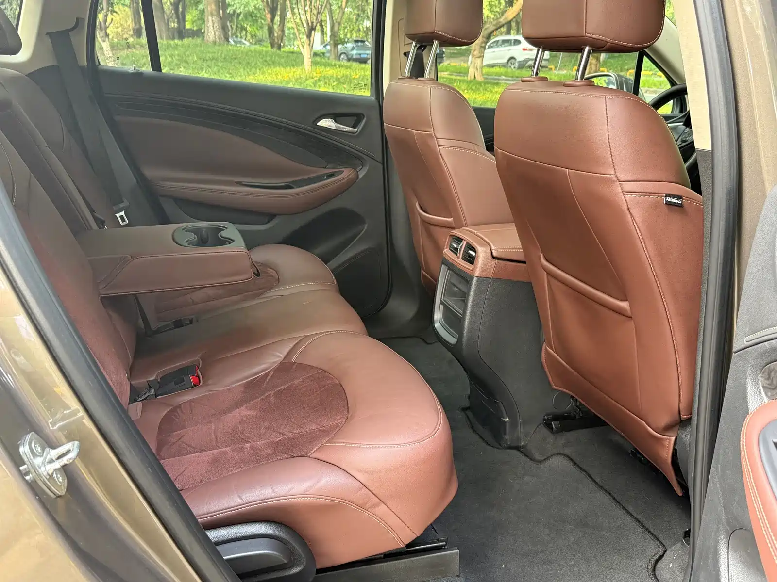 Фото 14 - Buick Envision Plus