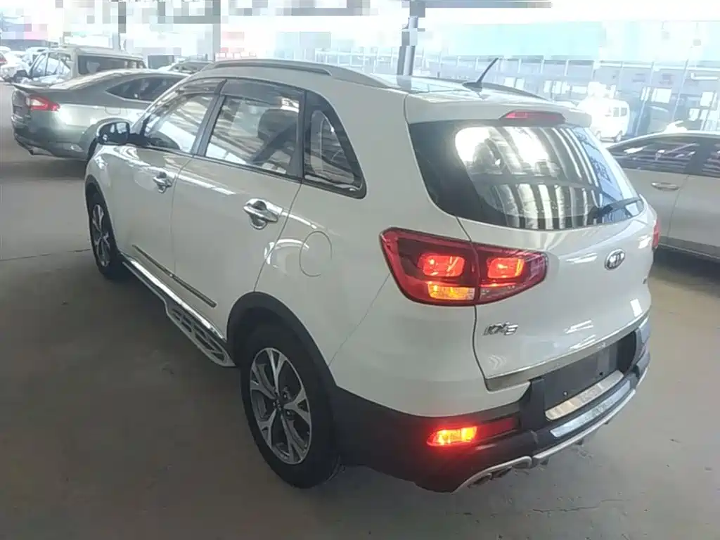 KIA KX3 PROUD RUN
