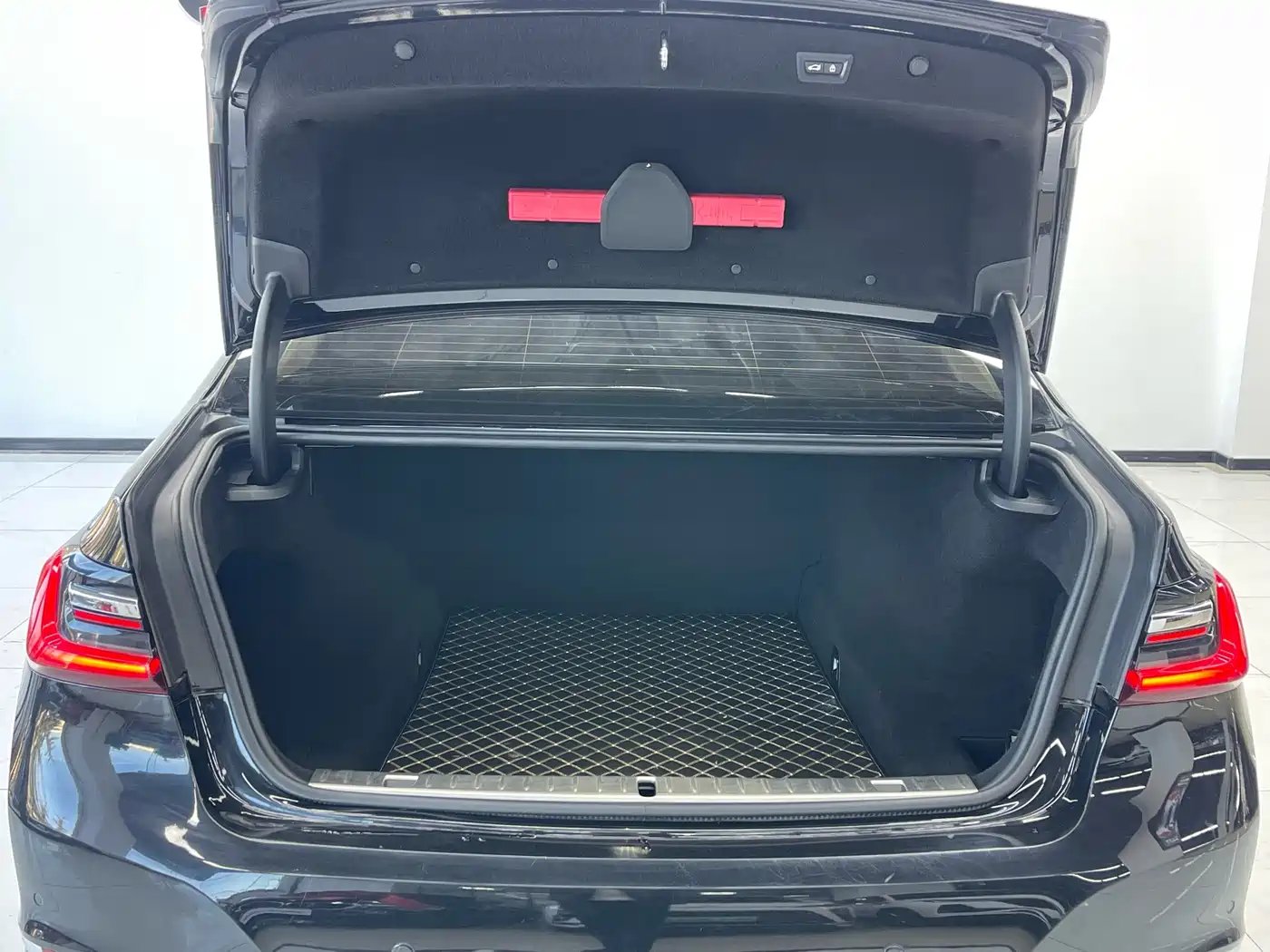 BMW 7 Series 2019 Facelift 730Li Luxury Package фото 21