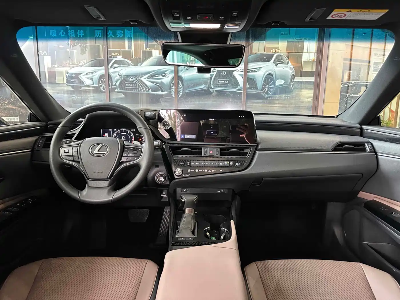 Lexus ES 2022 200 Excellence Edition фото 5