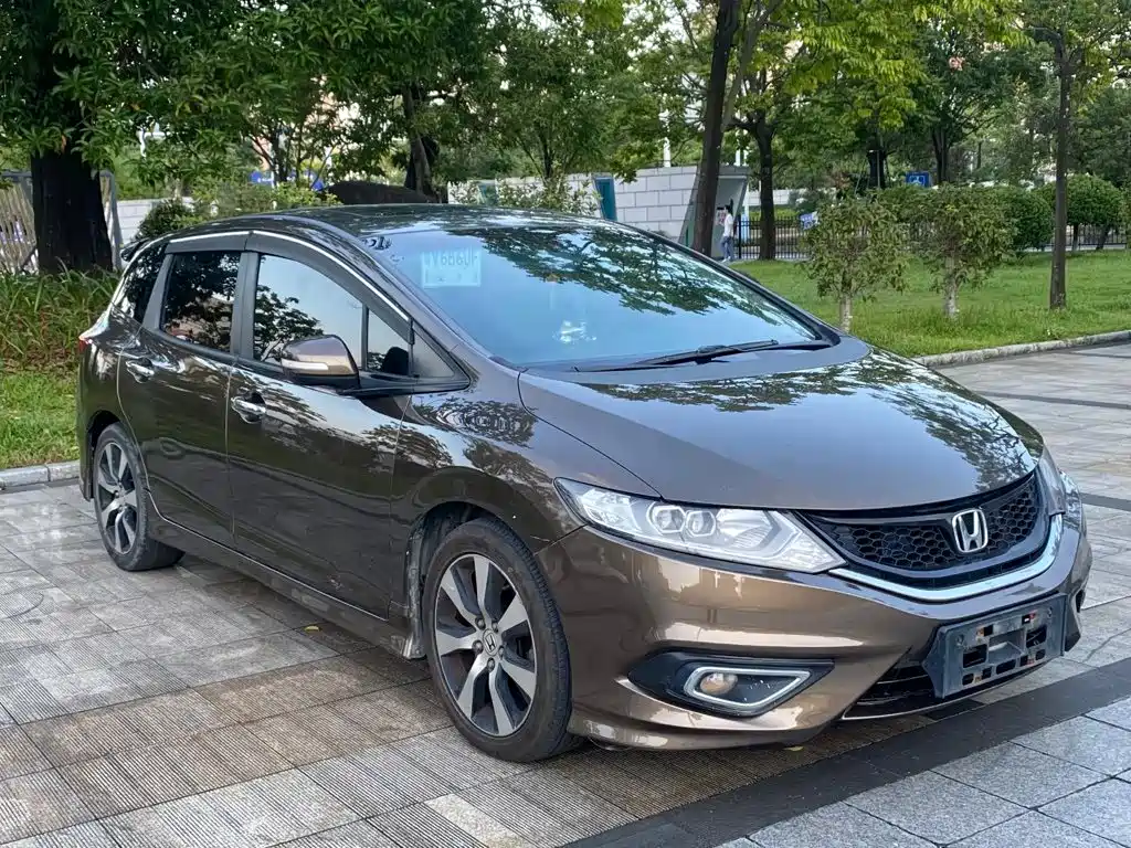 Honda Jade 2014 2013 1.8L CVT Luxury Edition 5-seater