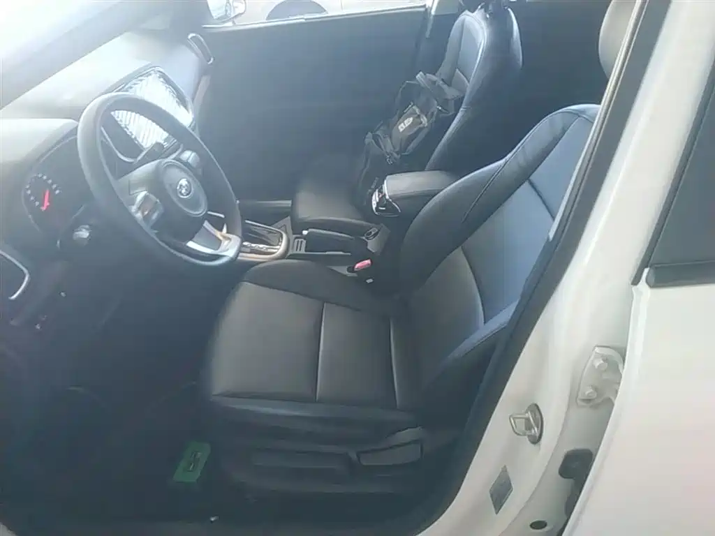 KIA KX3 PROUD RUN